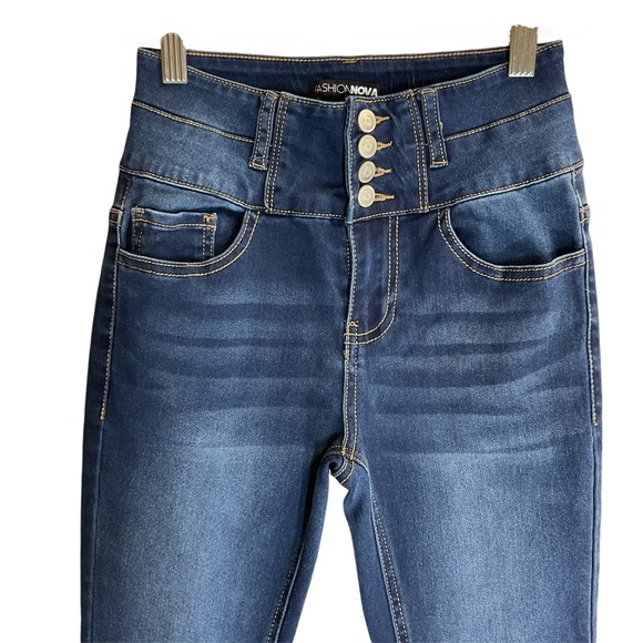 NWOT Fashion Nova Skinny Jeans Size 1 - Picture 2 of 8